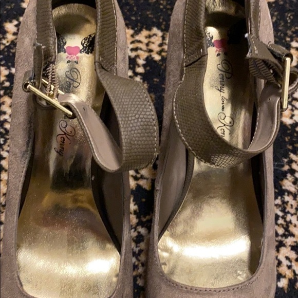 Penny loves Kenny Square toe taupe high heel - Picture 7 of 8